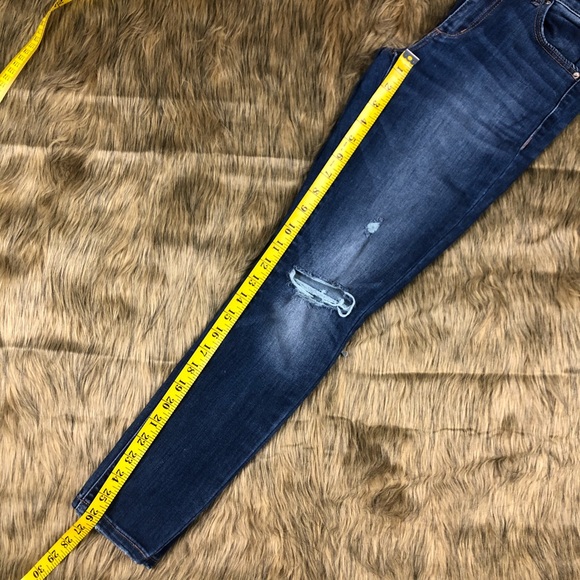 Garage Mid-Rise Skinny Jeans - Picture 6 of 7